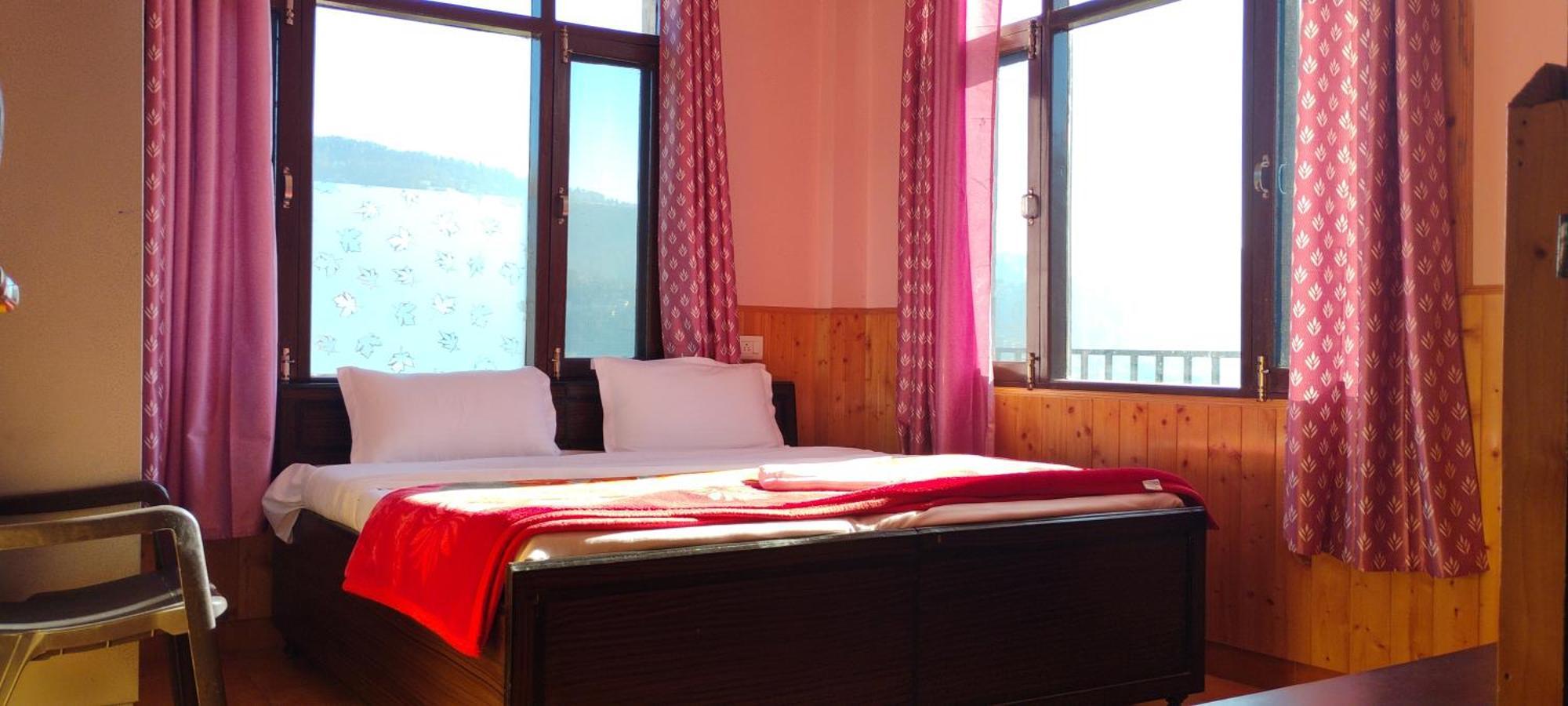 Thakur Homes- Couple And Family Friendly Homestay Šimla Exteriér fotografie